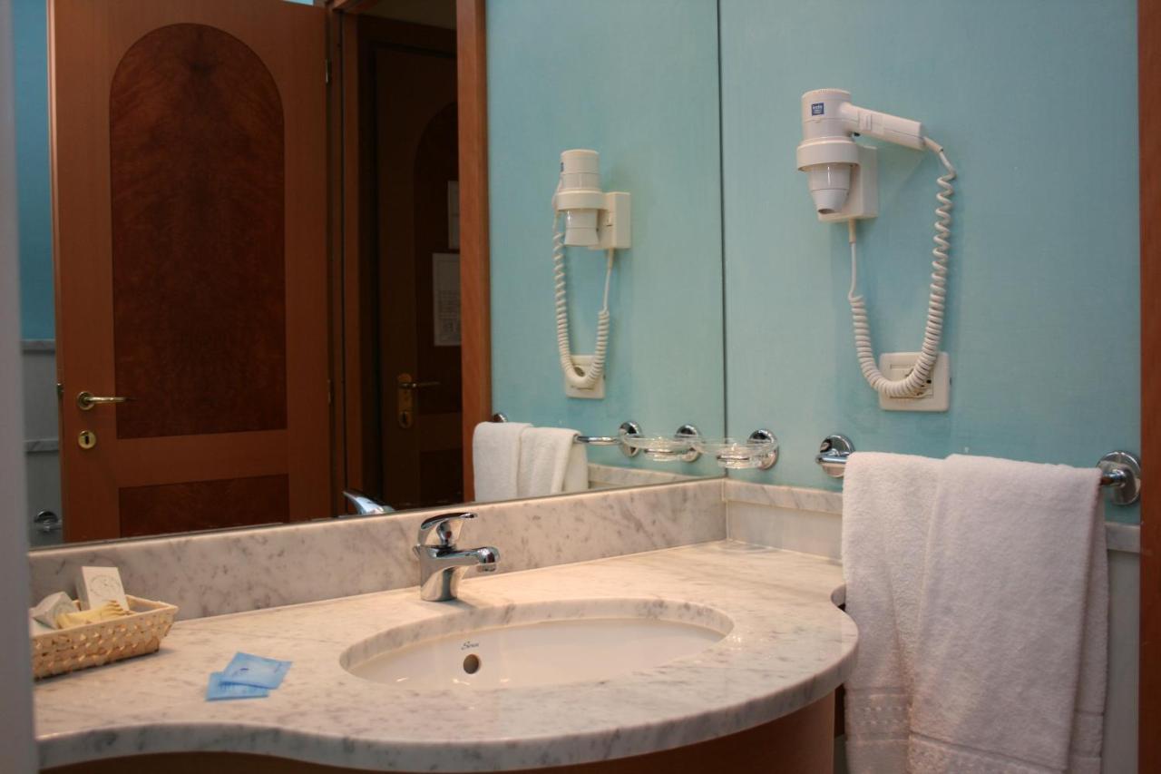 La Fonte Hotel Ome Екстер'єр фото