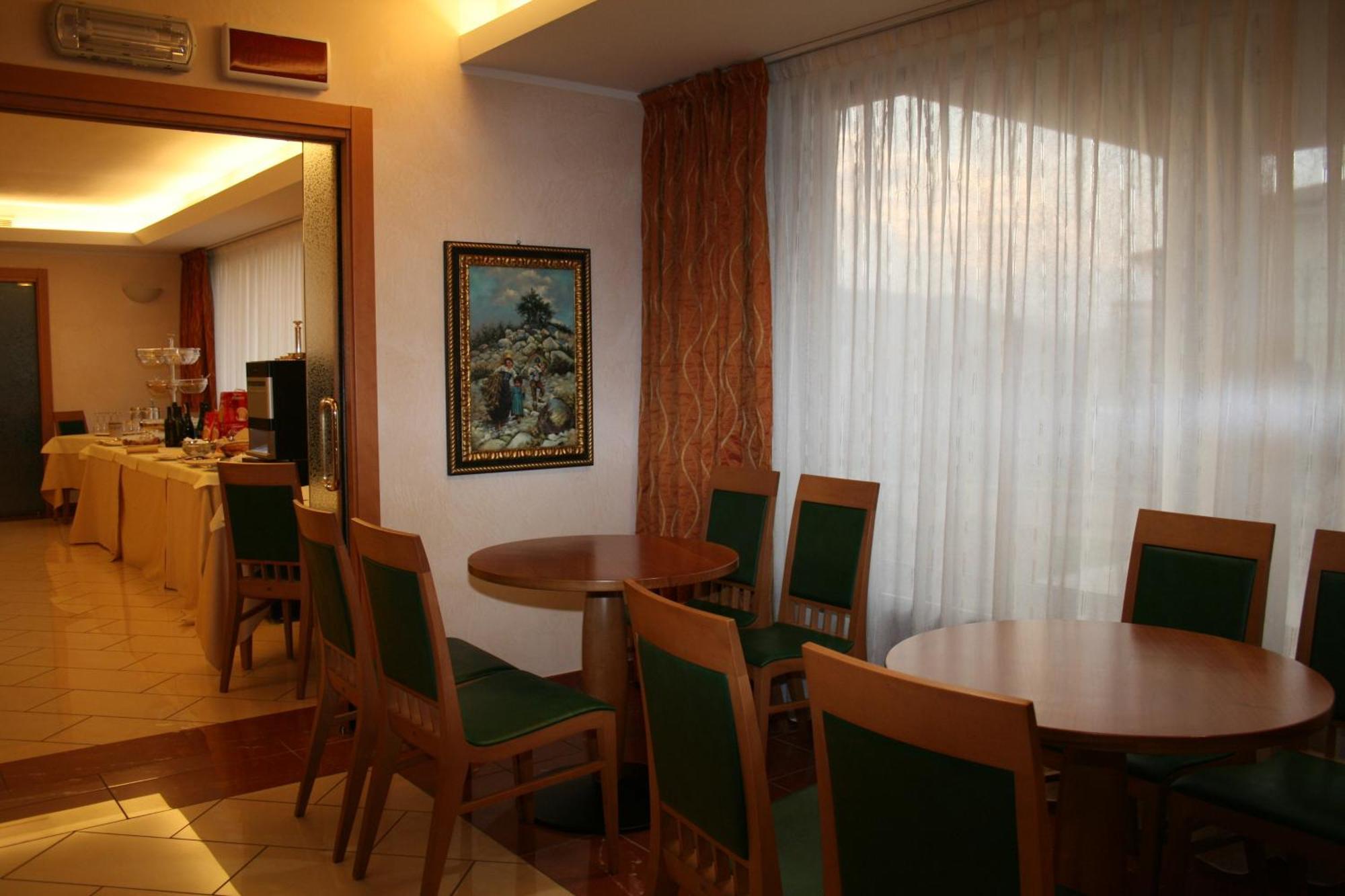 La Fonte Hotel Ome Екстер'єр фото